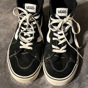 Men’s Sk8-Hi top vans size 11